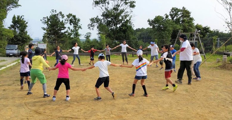 子どもグリーフケアの様子。同じ境遇の子どもたちが遊びや会話と通してこころを癒やしていく