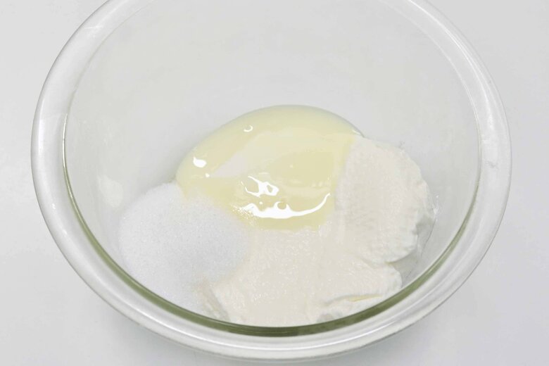 【作り方】3.練乳20g、レモン汁5ccを混ぜる