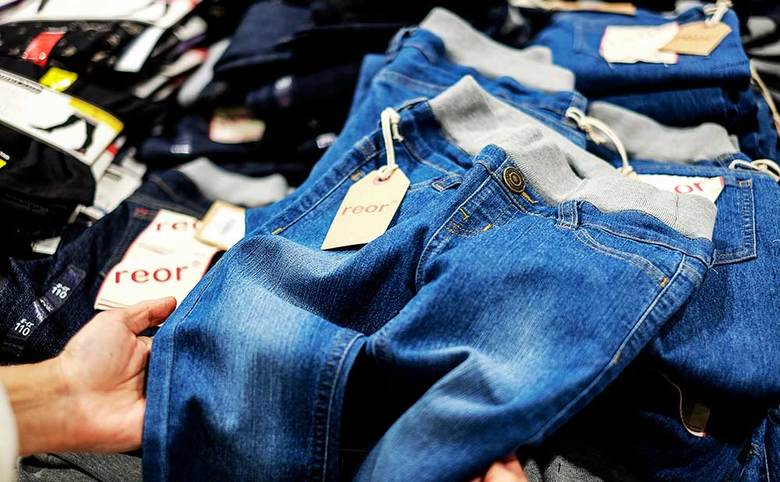 7:REOR ボーイズ ストレッチ デニム　1198円（税込）