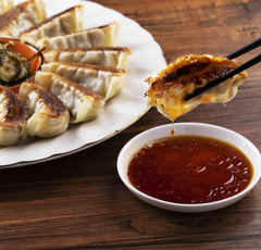 手作り餃子がお店の味に!?専門店の極意に「本当に美味しそう」の大反響