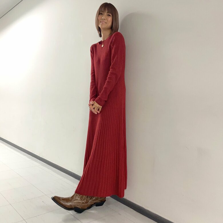 46歳にしてこのスタイルは羨ましさを通り越して神々しい