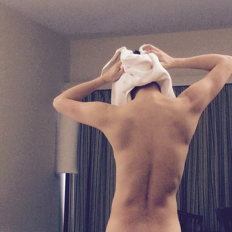 鍛え上げられた美しい背中