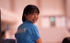 「シングルしか飛べないけれど」元体操選手がフィギュアに異例の挑戦した舞台裏「指導する学生の気持ちが少しわかった」