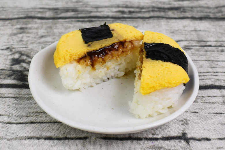 ファミマのおすすめおにぎり5「玉子寿司」の画像３
