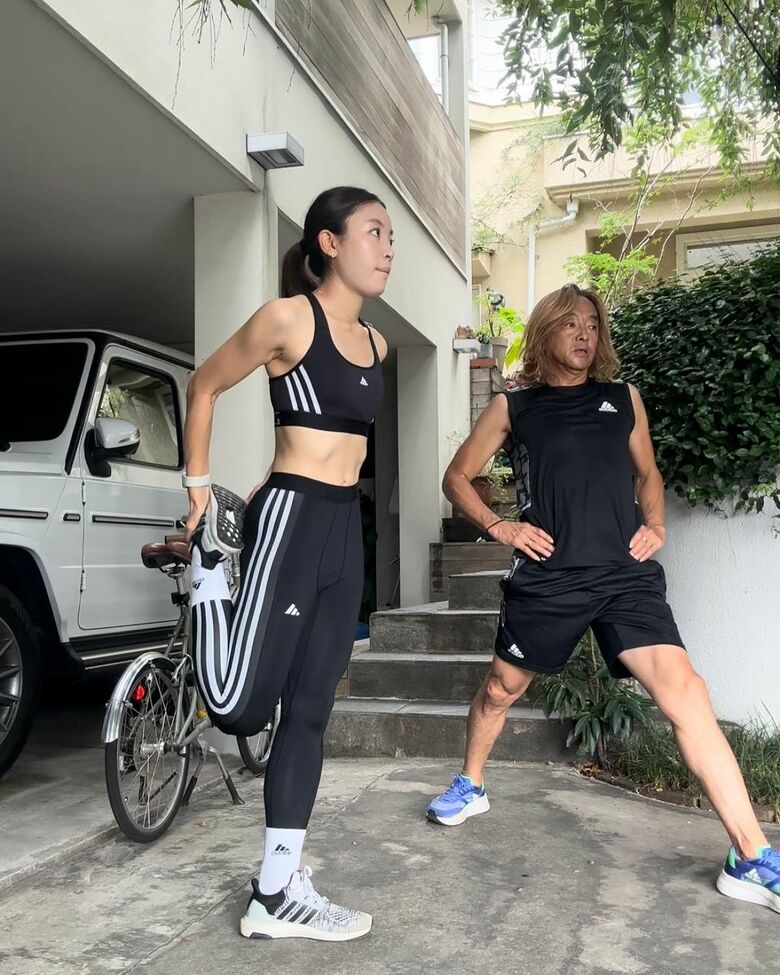 大学でサッカーをしている娘さんと。一緒にトレーニングをすることも