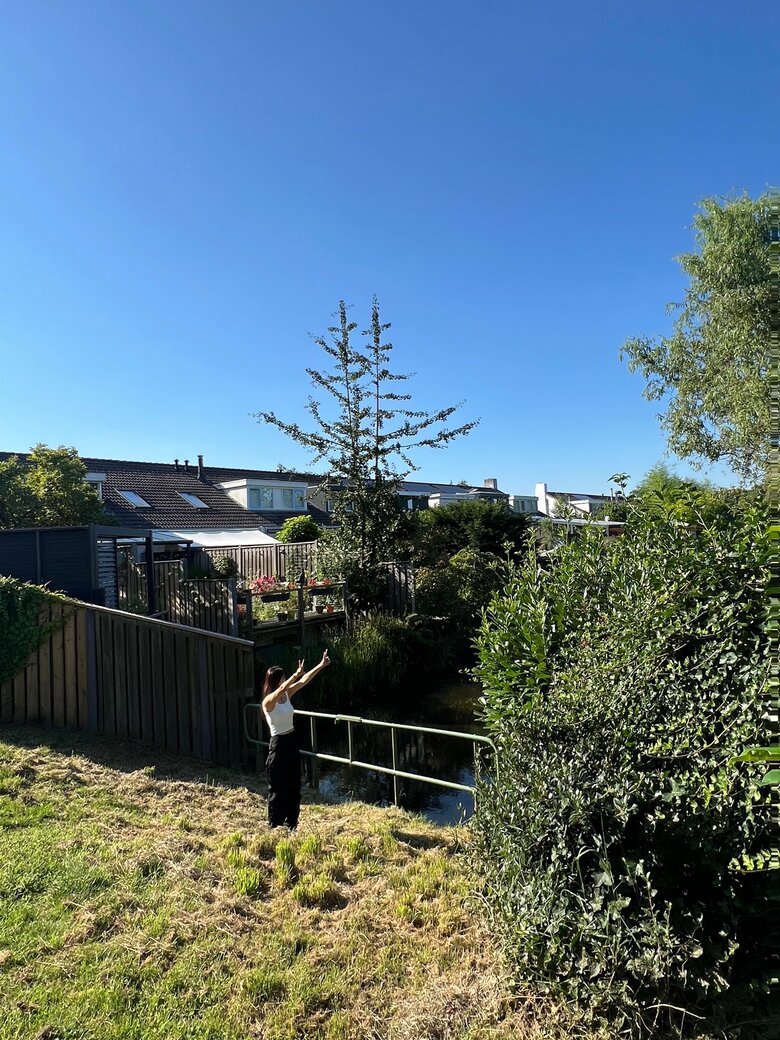 「バウンダリーが日常に溢れていた」オランダで生活していた頃に住んでいた家の近くの運河で