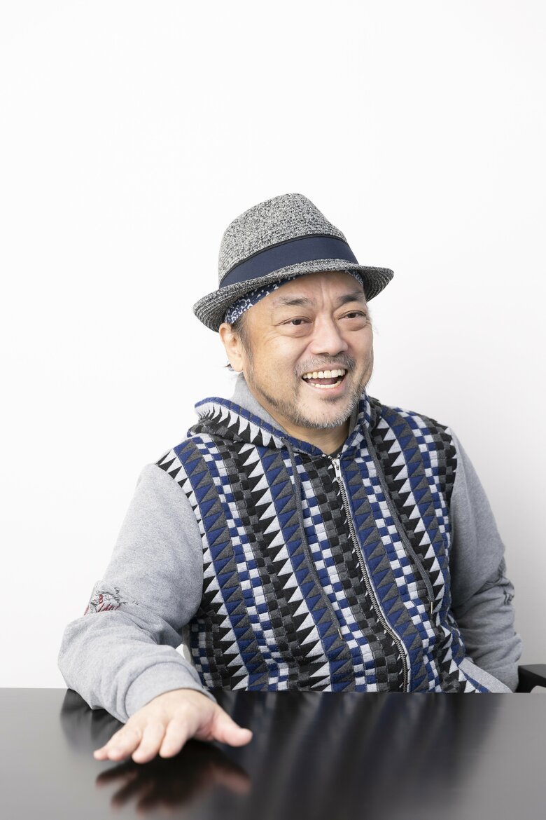 にこやかに取材に応じてくださったパパイヤ鈴木さん