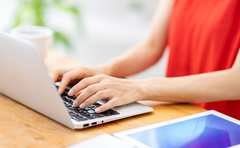 会議の議事録をAIが!?テレワーク効率向上ツールの躍進が半端ない