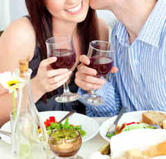 進展しない業務の効率化…約4割の夫婦が一緒に夕食を食べられない社会でいいの？