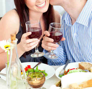 進展しない業務の効率化…約4割の夫婦が一緒に夕食を食べられない社会でいいの？