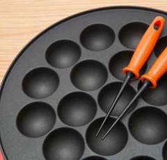 蒸し器不要・手も汚さない！「たこ焼き機」を使って本格シュウマイを作る