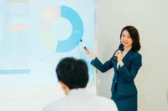 「左揃えが基本」瞬時に伝わるパワポの文字レイアウト【プロに聞く】