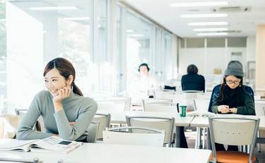 「学生支援緊急給付金」決定。大学生の子どもにかかるお金はいくら？