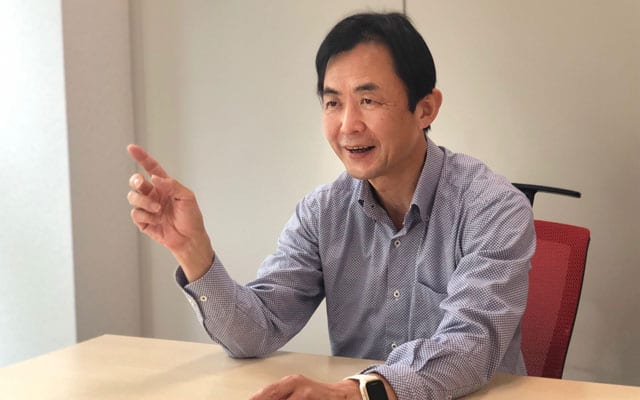 インタビューに答える川口さん