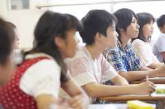 「小学校のあいだはお金がかからない」って嘘？本当？