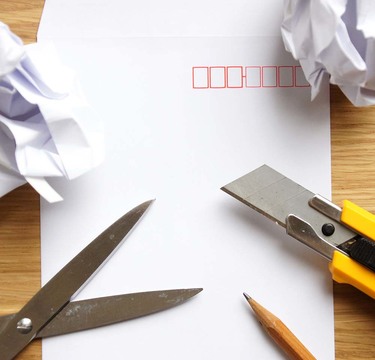 A4用紙の三つ折りを極めたいなら、たった一つ“アレ”を用意すればいい