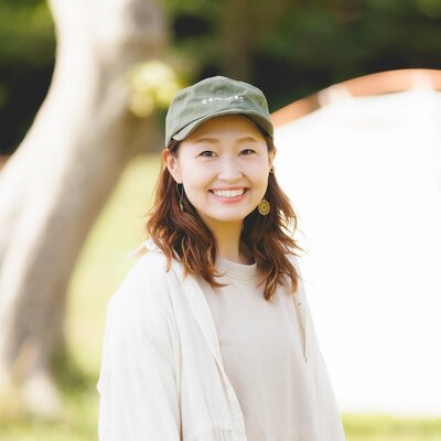 内舘綾子