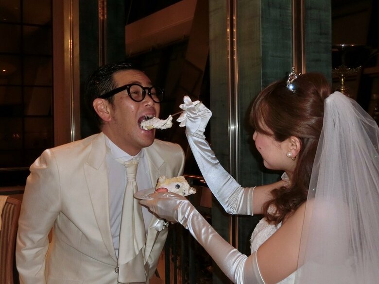2015年にココリコ遠藤さんと結婚。10年たったいまもすごく仲よしなおふたり