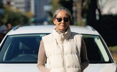 浅野忠信の母・順子（73）40代で家族と離れバーや古着屋経営、63歳で画家に「きっかけは60歳で恋に落ちたこと」