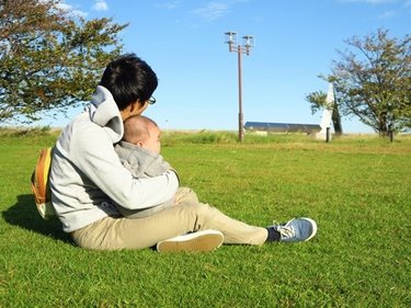 夫の育休がお得！？知っていますか育児休業保険料免除制度