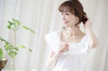 髪のとかし方を変えるだけで顔が変わる!?「鏡を見るのが楽しみに」