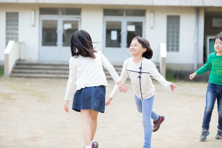 小学校の謎ルール2／お昼の休み時間は校庭にいないといけない