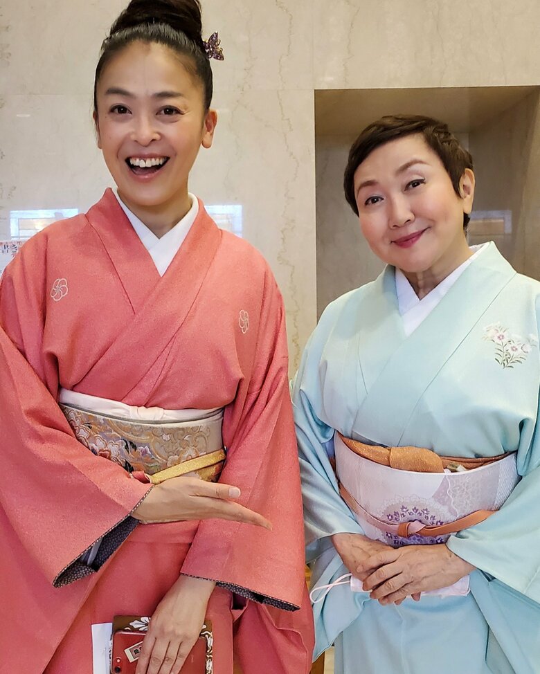 2代目神田山陽さんの他界後、育ててくれた現在の師匠・神田陽子さんと