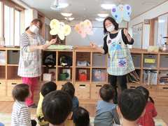 働くママを助ける広電の1分刻みOKの時差出勤制度と企業内保育園