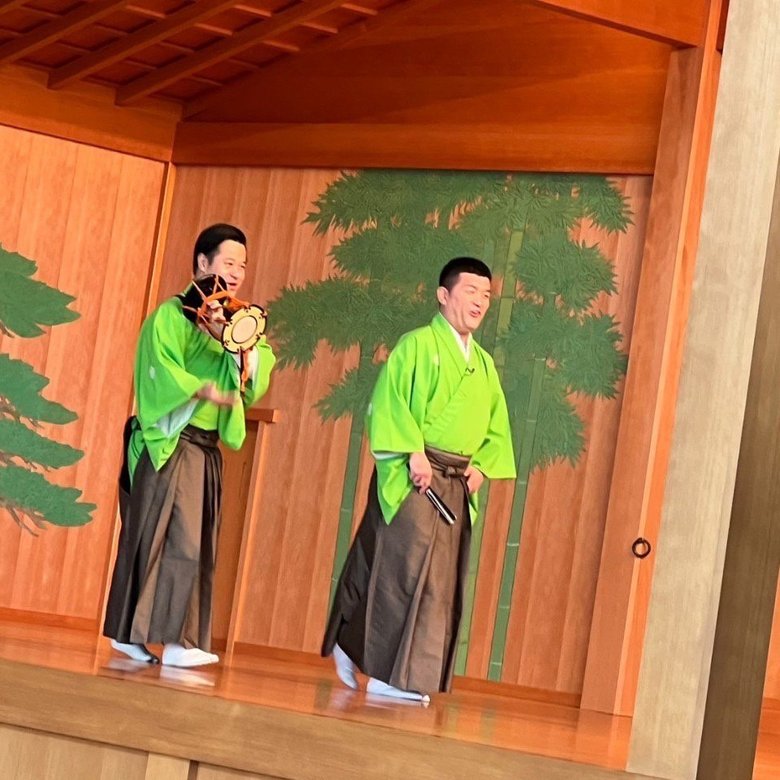 すゑひろがりず