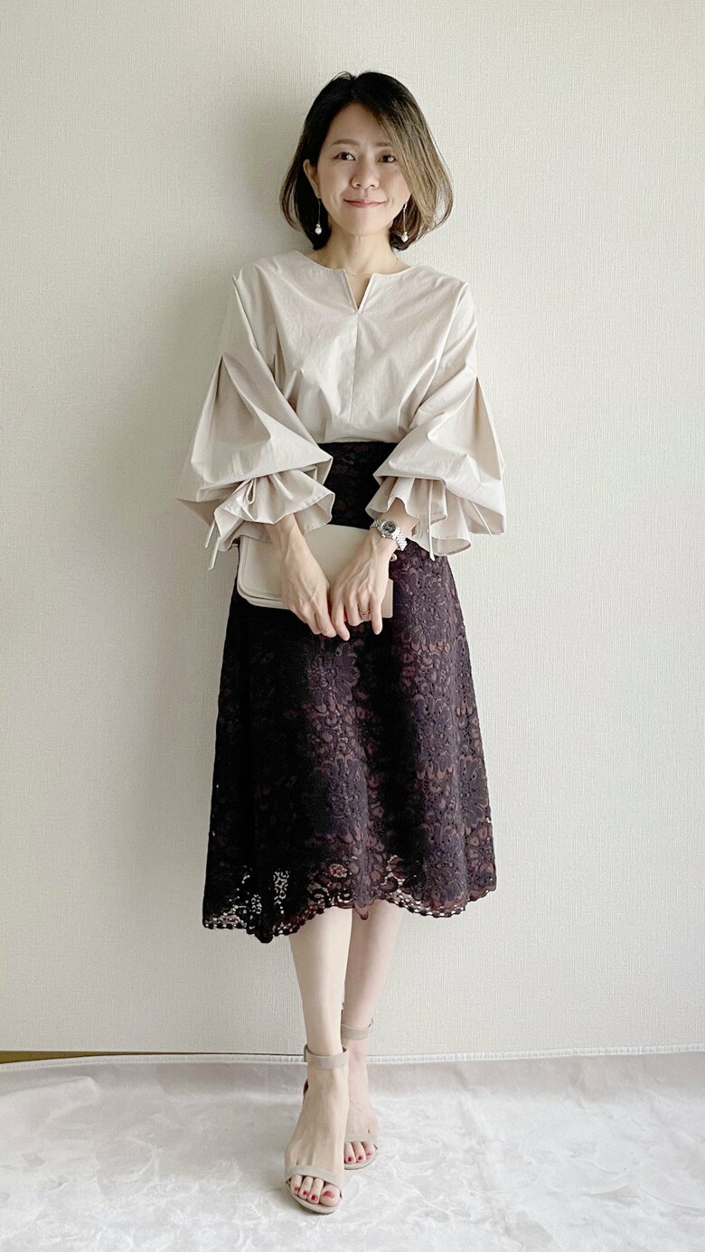 46歳。上下自作の服での1枚。自分の気持ちを大事にするように