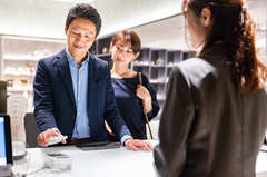 クレカを使い倒すと年4.5万円も現金よりトクする？