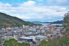 「移住せずに地方で副業」新しい価値観に出会い「生きるのがラクになった」