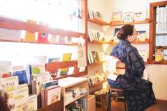 読み聞かせに効果は期待しないで「絵本は育児中の私を支えるためのもの」