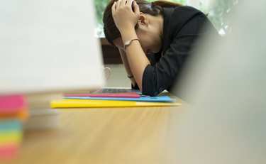 後輩のミスは先輩の責任？尊敬される上司の対処法とは