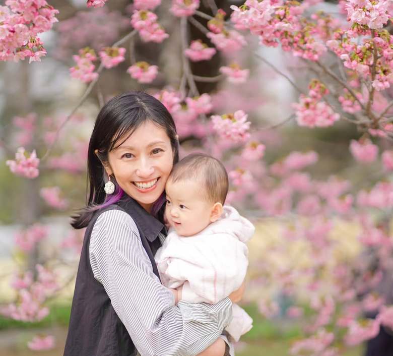 下の子が8か月のとき、新宿御苑にお花見へ