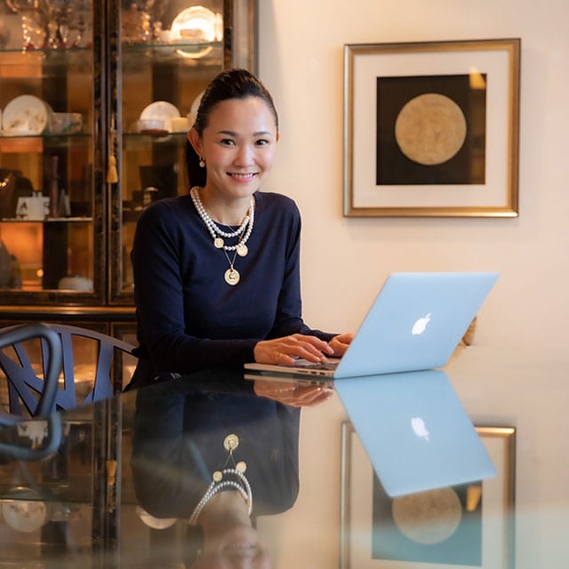 作家の浅見帆帆子さん