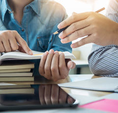 米津玄師さん「こんな悪人が世にいるのか」 芸能人が明かす教育に関する考え方