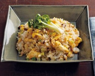 ココナッツオイルで作る卵チャーハンのレシピ