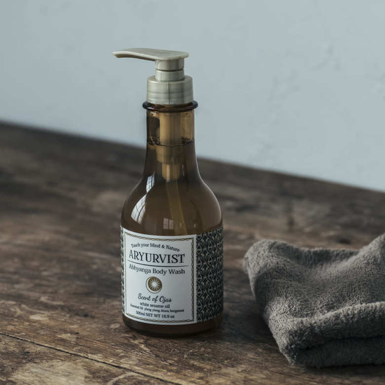 アーユルヴィスト アビヤンガ ボディウォッシュ 500ml 3600円（税抜）