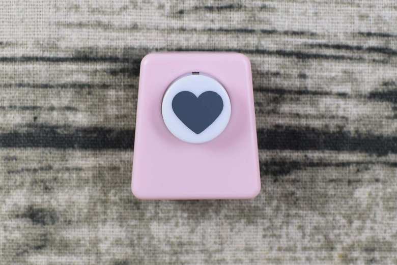 ダイソーの人気文房具クラフトパンチ (ハート型)の商品画像