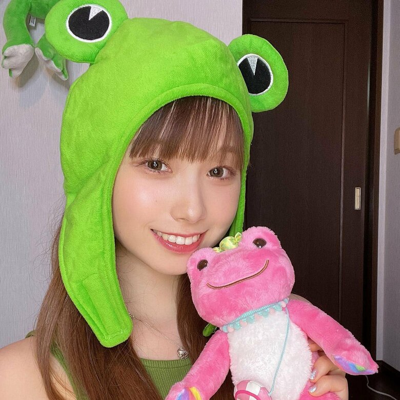カエルの被りものがトレードマークのへちさん
