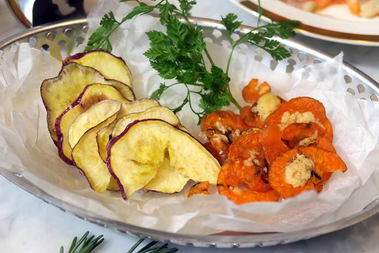 ▲1人分のカロリーは、さつまいもが129キロカロリー、にんじんが129キロカロリーとなっている。