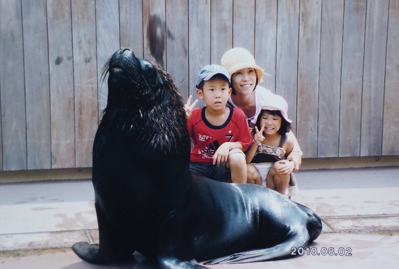 離婚してシングルマザーになった40代前半のころ。長男、長女とお出かけ