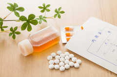 “期限切れ”の薬を飲んではいけない理由は？