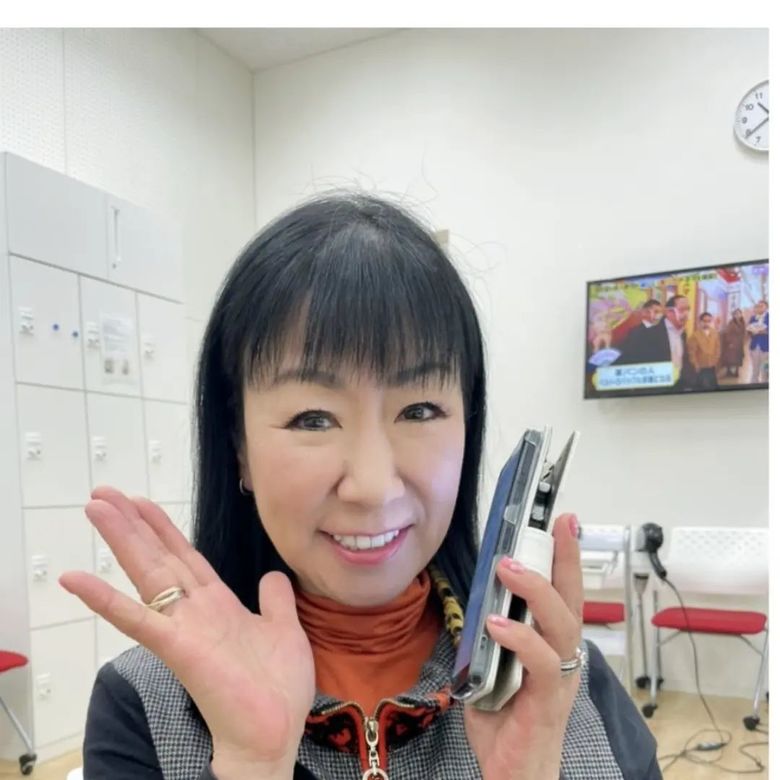 芸歴40年以上ながら、今も若々しいリンゴさん（本人インスタグラムより）