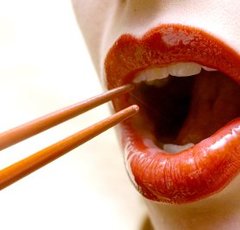 緑のたぬきに牛乳を入れて洋風に!? 自分だけが普通だと思っていた風変わりな食べ方