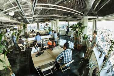 保育料や送迎タクシー代も補助…Sansanの“網羅的ママサポート”体制