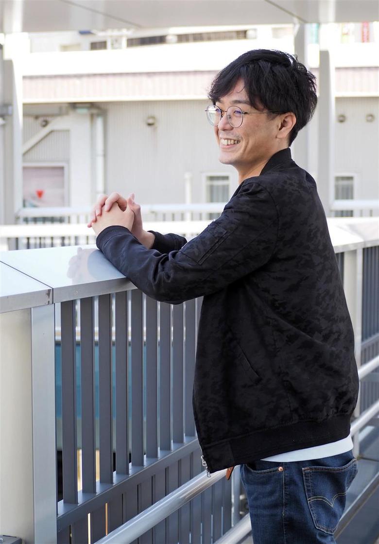 「母と離れてひとり暮らしをしなければ生きていたかもわからない」と話す坂本さん