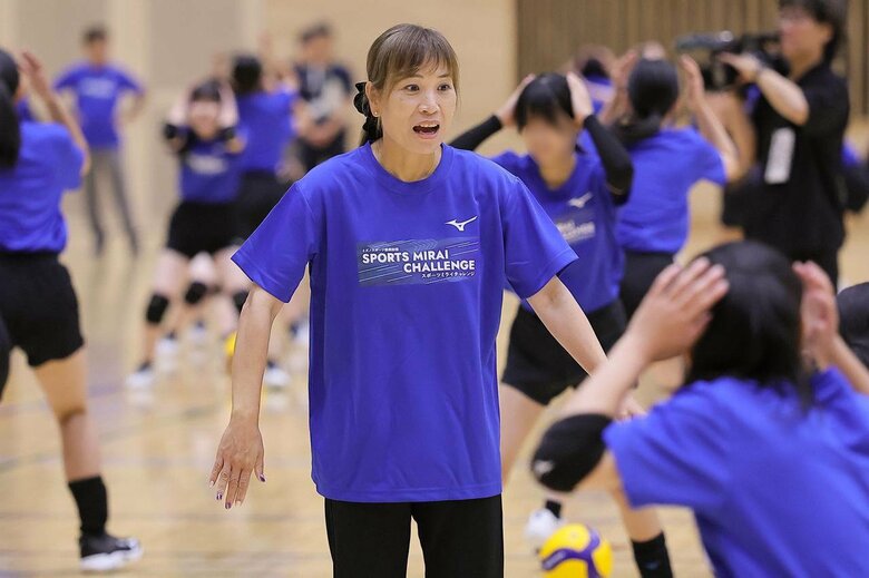 「いつまでも若々しい！」現役引退後は、指導者として次世代の育成に取り組む竹下佳江さん