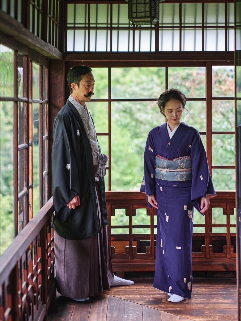 スチール撮影の合間の高野さんと夫の北村有起哉さん